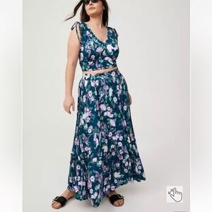 NWT Torrid Tank Crop Top & Maxi Skirt Set